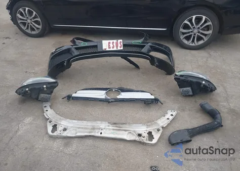 2017 Mercedes-Benz C 300 4Matic/Luxury 4Matic/Sport 4Matic из США, поврежденный, VIN WDDWF4KB8HR256544